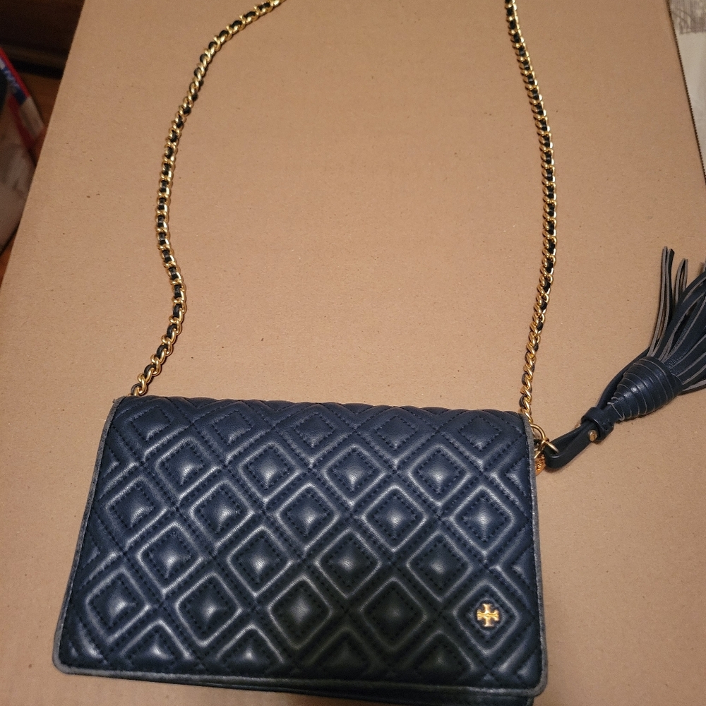 Tory Burch Fleming Wallet Chain Crossbody Purse